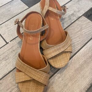 Women's Tan Sandals